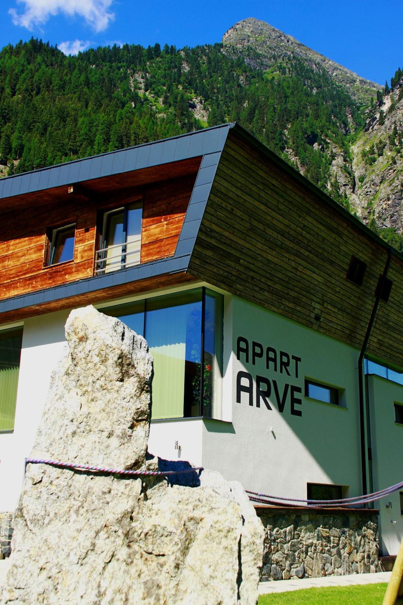 Apart Arve Sankt Leonhard im Pitztal Esterno foto